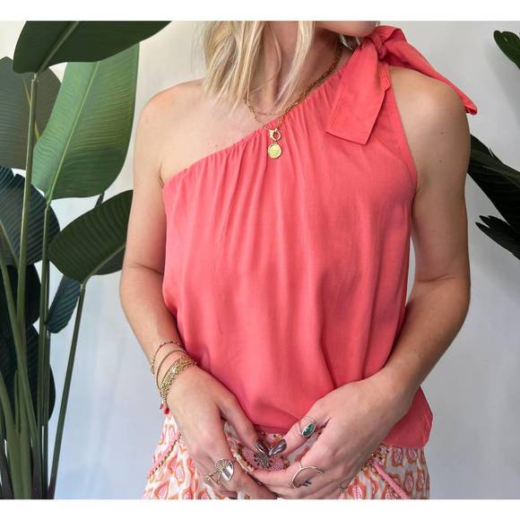 Skemo | Tops | New Skemo Ibiza Top In Pink | Poshmark